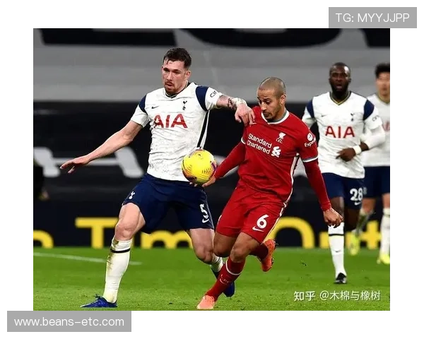 无球跑动与纵深威胁:奥斯梅恩的最大武器 无球跑动与纵深威胁:奥斯梅恩的最大武器